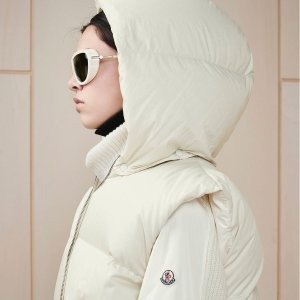 Moncler 一律8.5折 羽绒马甲$688 Moka、Maire参加