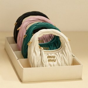 Miu Miu 不被定义女孩专场 封面托特包$893