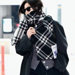 终于盼到！Burberry 折扣区爆款低至5折上新