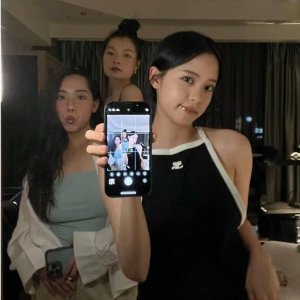 Mytheresa 时尚热卖 欧阳娜娜同款背心$140 加鹅羽绒服$626