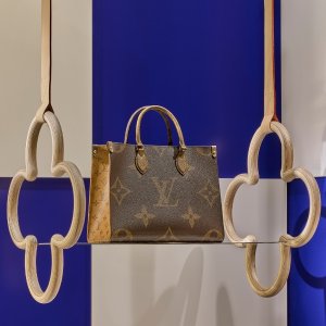 上新：Louis Vuitton、MIU MIU、Celine 等经典单品