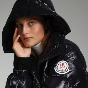 Moncler 惊现定价优势 ❤️‍